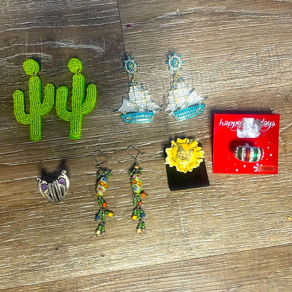 Six Never Worn Different pieces of jewelry